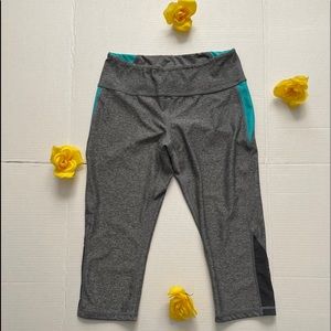 Byzella Capri leggings